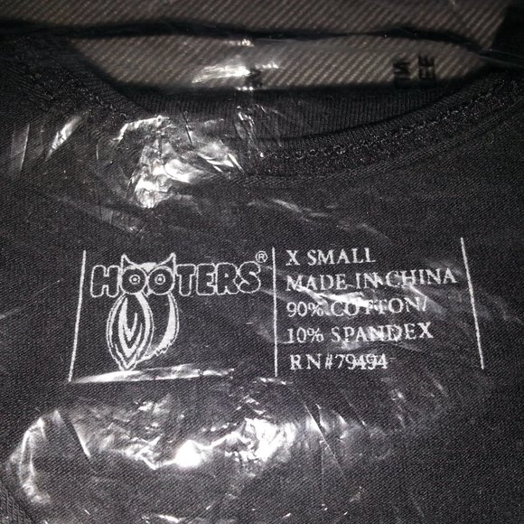 New Hooters Waitress Uniform Top Shirt - Picture 5 of 5